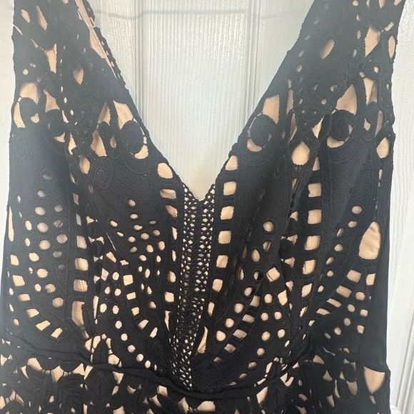 City Chic All Class Lacey overlay Black Dress Size 16 - Picture 6 of 16